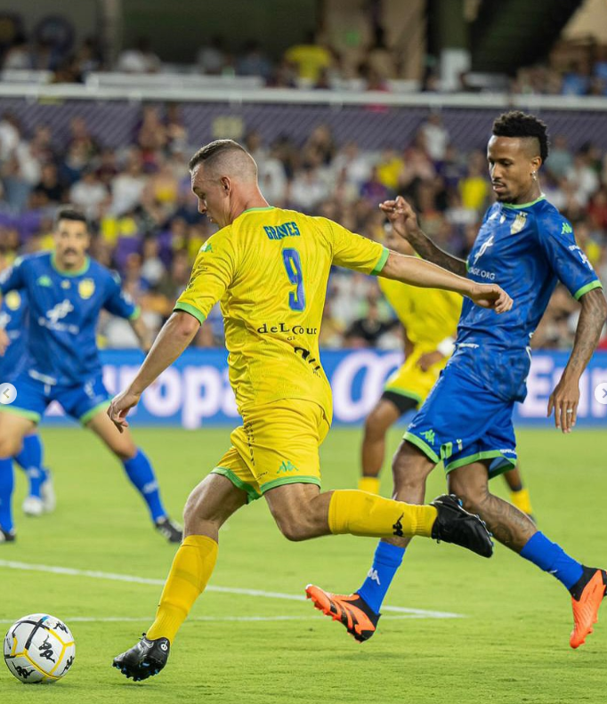 Casually taking the ball past Eder Militao, defender for Real Madrid and Brazil

I realise now that sports where you don't get punched are far easier 😂