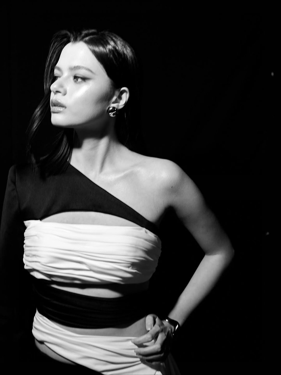 beckyfanclub05's tweet image. 📸 𝗜𝗚 : 𝗺𝗶𝗻𝗱𝗱𝗺𝗮𝗸𝗲𝘂𝗽

🔗instagram.com/p/DRMjg7xEiR4/

#BeckyxSilhouetteEFW2025 
#EFW2025 #SeeYouAtTheTent 
#ELLEThailand #EFW25ATICONSIAM
#beckysangels #BeckyArmstrong