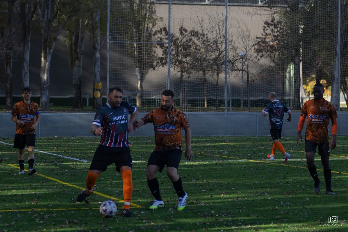 📸 Aquí os dejamos algunas de las imágenes de nuestro partido frente al Music Bar Badillo. 

Autor: <a href="/rssanchez88/">Roberto S.Sánchez</a>

Podéis encontrar la galería completa en el siguiente enlace 👇👇👇

facebook.com/share/1Ew9x6WV…