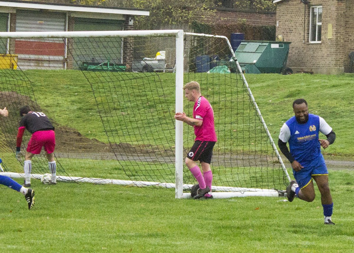 London Legends FC tweet media