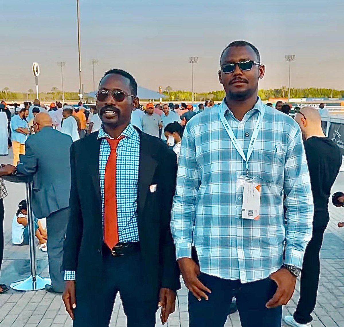 🚨تحذير مهم 
للاصدقاء تحديداً الفي "ابوظبـي و دبـي"
والناس البتتردد علي النادي السودانـي يمكن كتيرين منكم قابلو الشخصين ديل 👇🏼 للمابعرفهم ديل إستخبارات جنجويد تبع "إبراهيم الميرغني"
 بينشطو في مجموعة السودان في قلب الإمارات مع آخرين ؛
 ح يجوك يقولو ليك تسجل في قروب 
"نتشايل" 
+