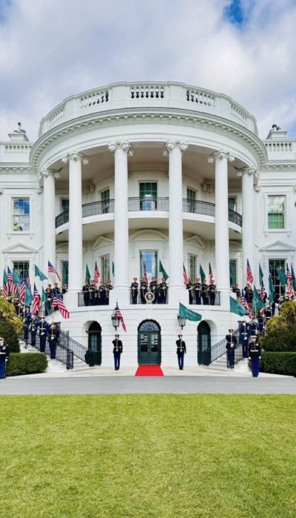 tmrrah9's tweet image. #تمرة💢|| الان🚨:

الجميع في إنتظار ولي العهد🇸🇦🇸🇦🇸🇦🇸🇦

#زعيم_الشرق_الاوسط