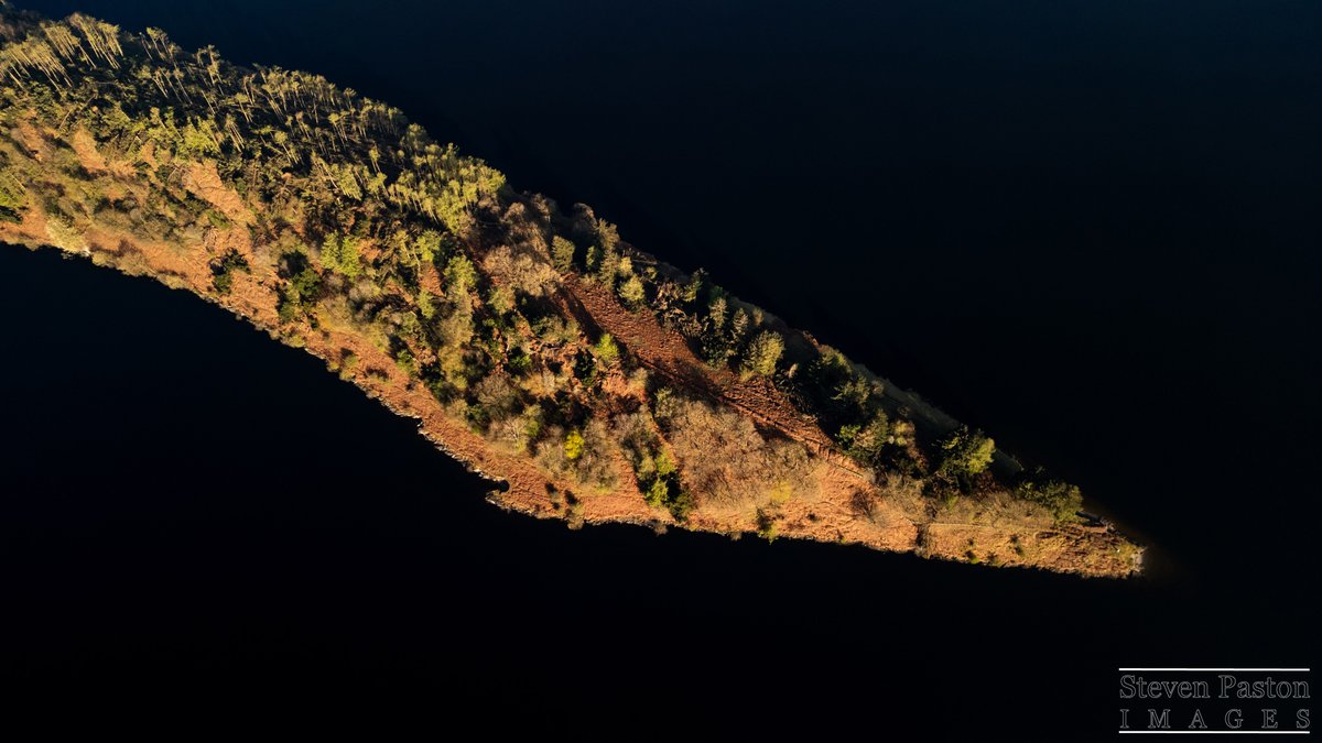 StevenPaston's tweet image. A view of Clywedog Reservoir Viewpoint in Wales on road trip back in April @DJIGlobal @StormHour #Mini3Pro