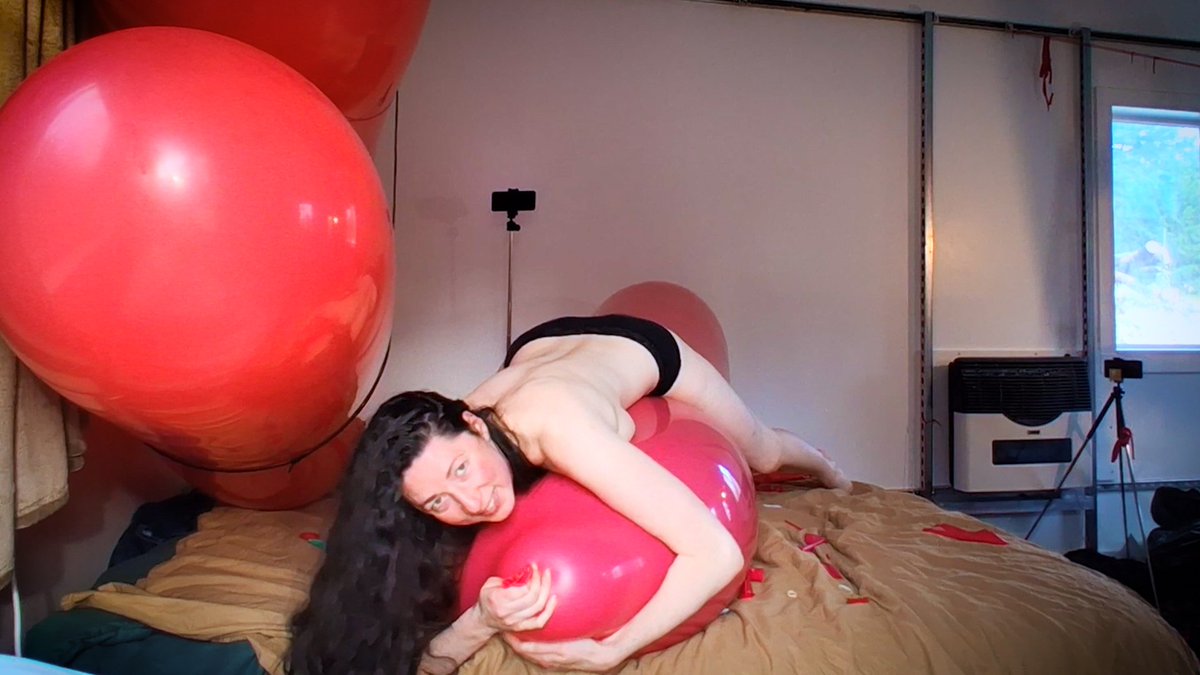 Emma Green tweet media