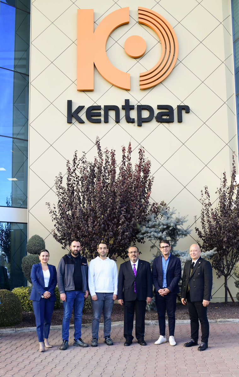 Rektörümüz Prof. Dr. Osman Nuri Çelik, Kentpar Otomativ Genel Müdürü Hakan Akkuş'a iade-i ziyarette bulundu. 

<a href="/oncelik/">Osman Nuri ÇELİK🇹🇷</a>