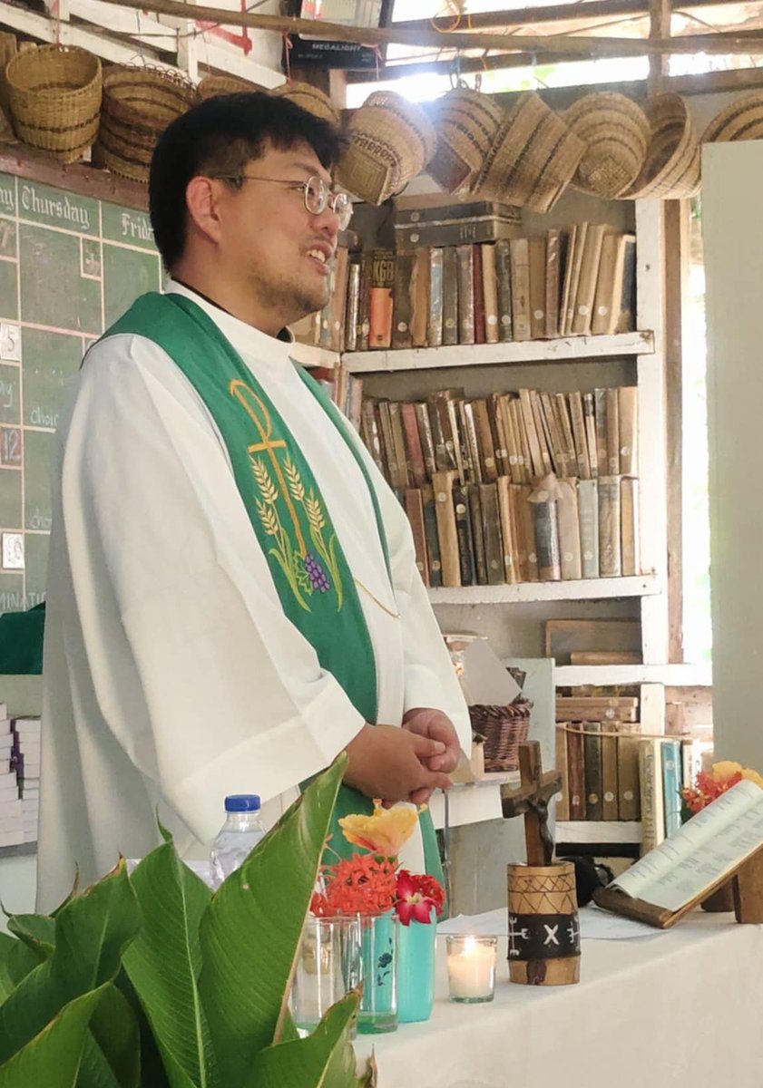 Divine Word-Chicago tweet media