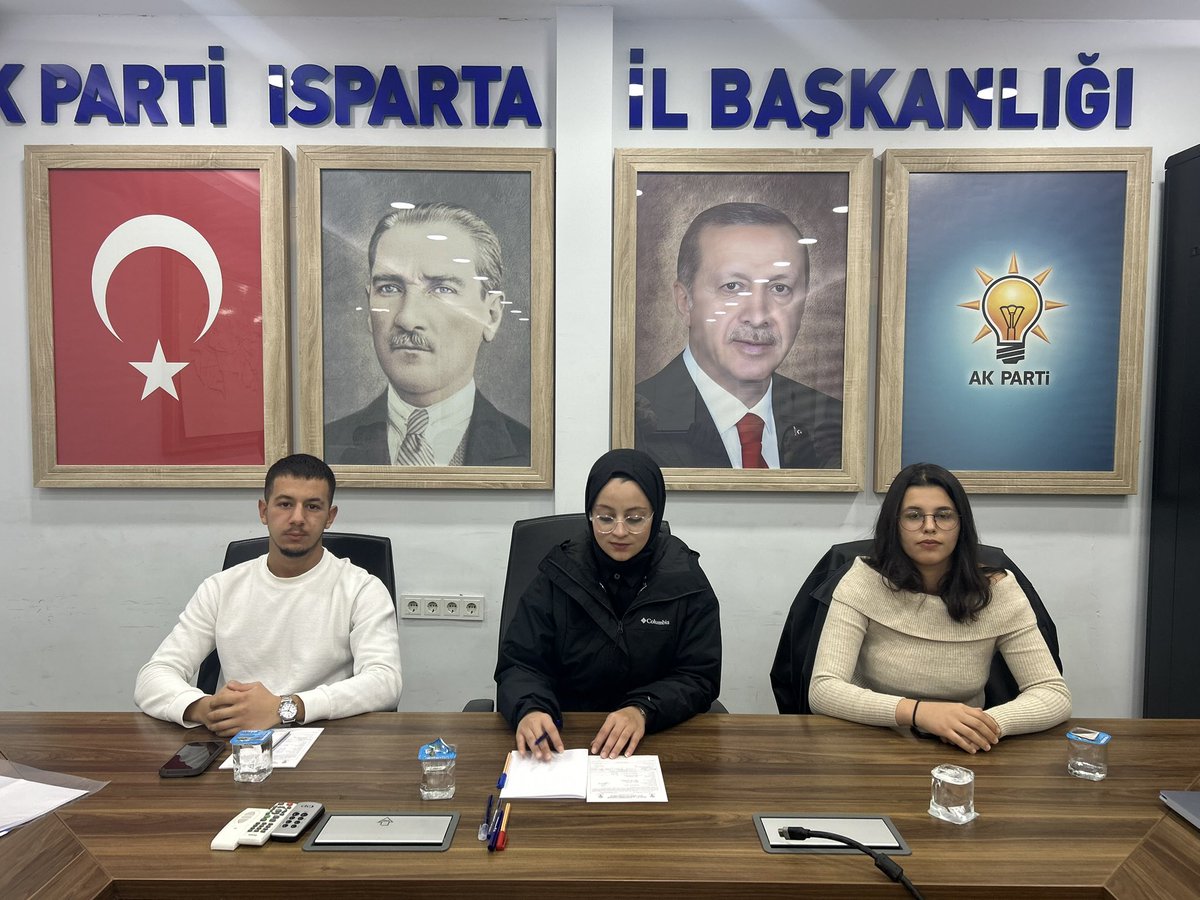 İl Üniversiteler Başkanımız Firdevs Seher Durmuş’un öncülüğünde haftalık yürütme kurulu toplantımızı tamamladık!
Yeni projeler, güçlü adımlar ve yüksek motivasyonla ilerliyoruz! 🚀🔥