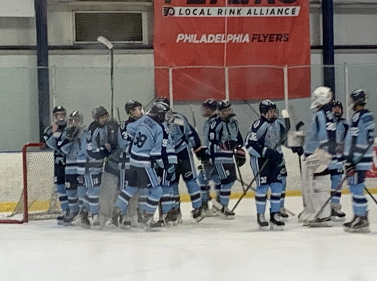 The Knights battled the Bears on Friday night in non-league action. NP came away with a  5-2 Win!
 
Big shoutout to goaltender Ian McAteer who swung up and held off the feisty Bears by saving 31 shots – 15 in the 3rd period. Great job Ian!