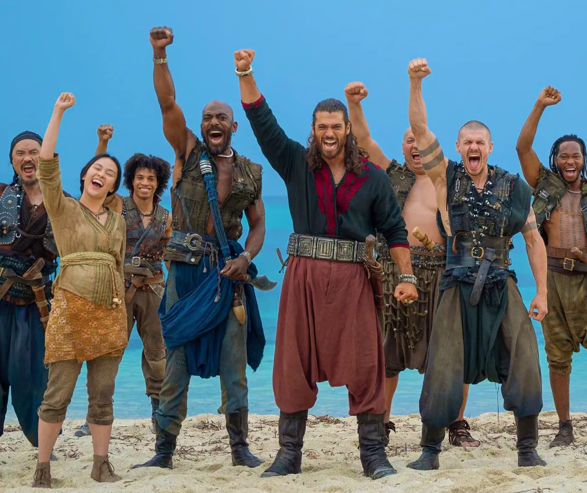 CaterinaCateK's tweet image. Yo-ho-ho!!💥💥
Sandokan e la sua ciurma stanno arrivando… 🏴‍☠️
Ognuno al suo posto di combattimento!!

#Sandokan dal 1° dicembre su #Rai1 e #RaiPlay 📌

#CanYaman  💯