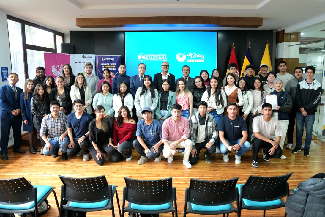 upsalesianaec's tweet photo. ✍️ #ConveniosUPS | La #UPS,  a través de la carrera de #Arquitectura de la sede #Cuenca, firmaron un Convenio Específico de Cooperación con la @AzuayPrefectura.

📊 El convenio permitirá desarrollar propuestas de planificación arquitectónica y urbana, así como el seguimiento técnico para las intervenciones en viviendas de interés social.

✅ Estudiantes de la carrera liderarán un proyecto real donde diseñarán propuestas. Esta iniciativa representa una oportunidad de realizar prácticas preprofesionales, para su formación académica.

#UPSEcuador #UPSCuenca #ArquitecturaUPS #VinculaciónUPSCuenca #OrgulloSalesiano