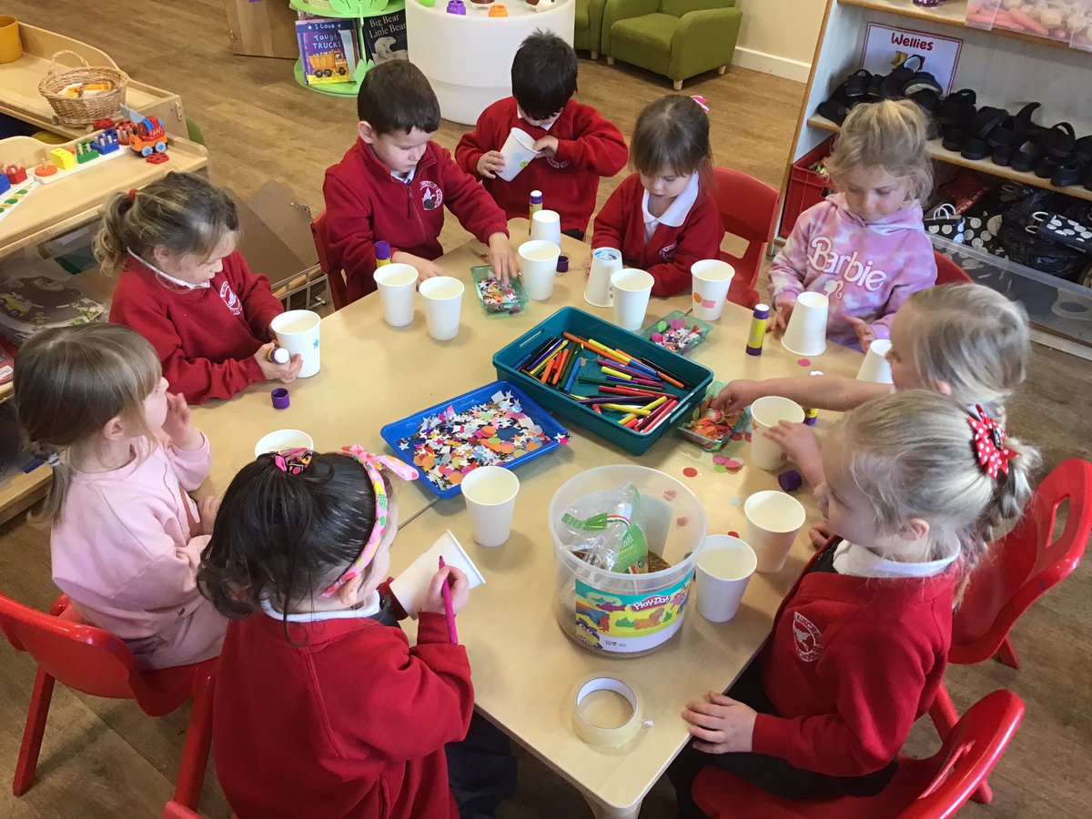 KincraigPreSch's tweet image. We enjoyed getting creative and making musical instruments! 🥁✨