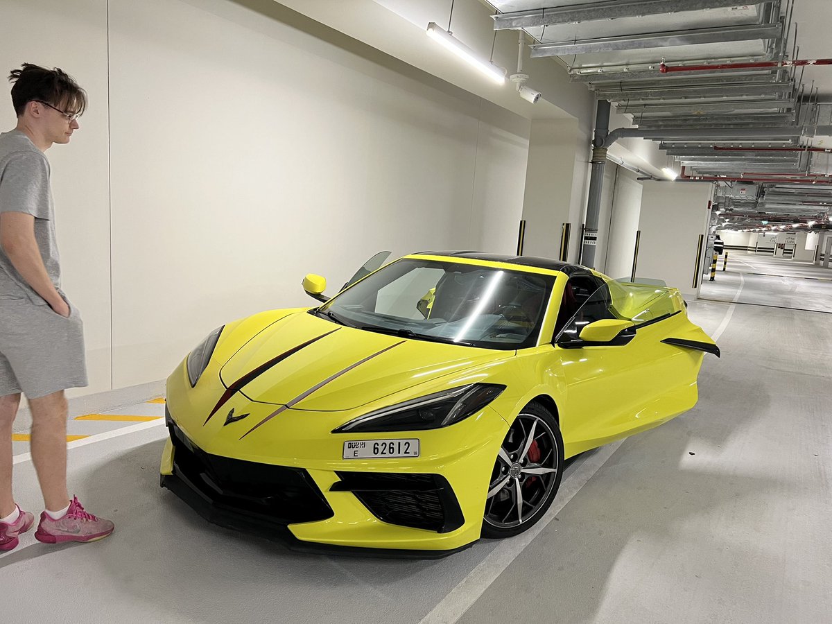 maxdevai33's tweet image. Took a short break from work 🌴
Weirdly enough, I still keep thinking of new features 😅