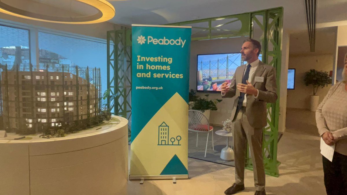 It was great to celebrate 100 brand new affordable homes in Oval this morning delivered by Peabody and <a href="/BerkeleyGroupUK/">Berkeley Group</a>.

In total this development will deliver more than 1,350 homes, 35% affordable with funding from the <a href="/MayorofLondon/">Mayor of London, Sadiq Khan</a>.
