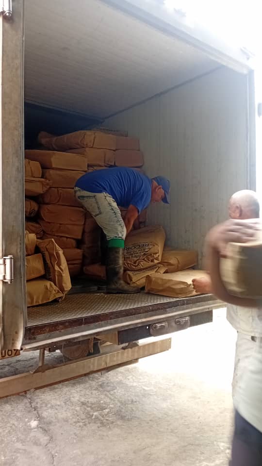 eterreroc's tweet image. Se inicia distribución  de leche en polvo para niños de 0 a 2 años correspondiente al mes en curso.
#IslaDeLaJuventud 
#SentirPinero
#PoderPopular