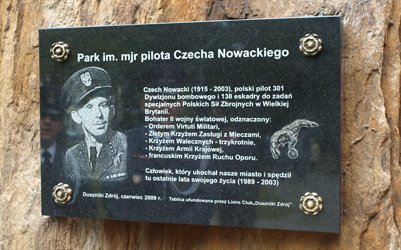 nowackirobin's tweet photo. @AuschwitzMuseum Happy Birthday from UK. Uncle #LechNowacki Polish Land Army #Poznan captured by SS tortured to death over 30 days breaking a different bone in body each day till he died, his blood stained shirt sent to mother. Father #CzechNowacki #PolishAirForce #RAF & #SOE
RN #RobinNowacki https://t.co/ASdRvFVEk6