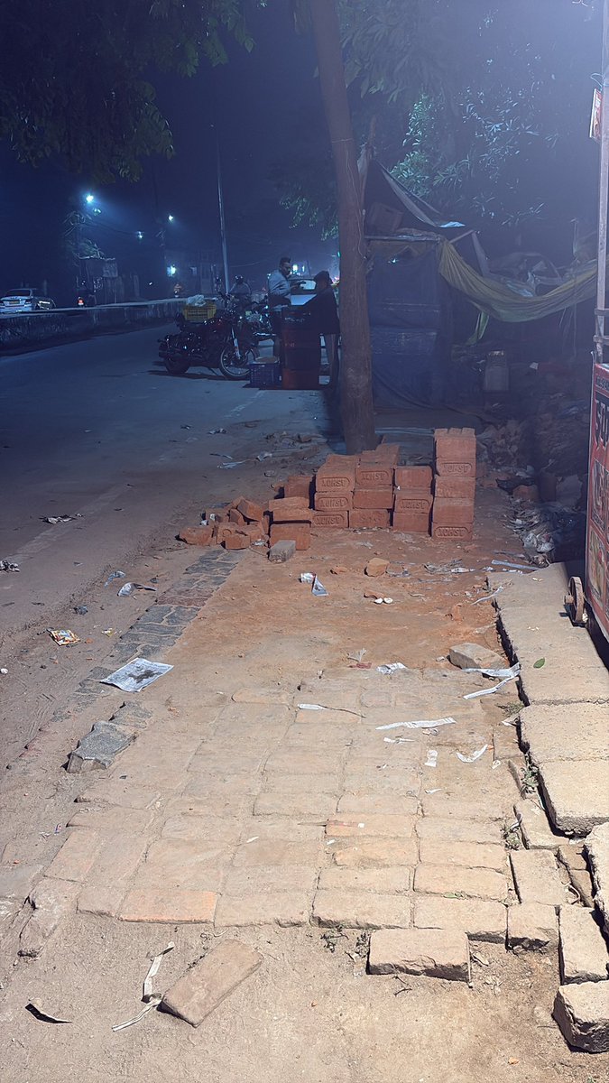 mohityadav575's tweet photo. This is probably how your typical neighbourhood pedestrian space/sidewalk looks like in India! https://t.co/TB83qL1q8a