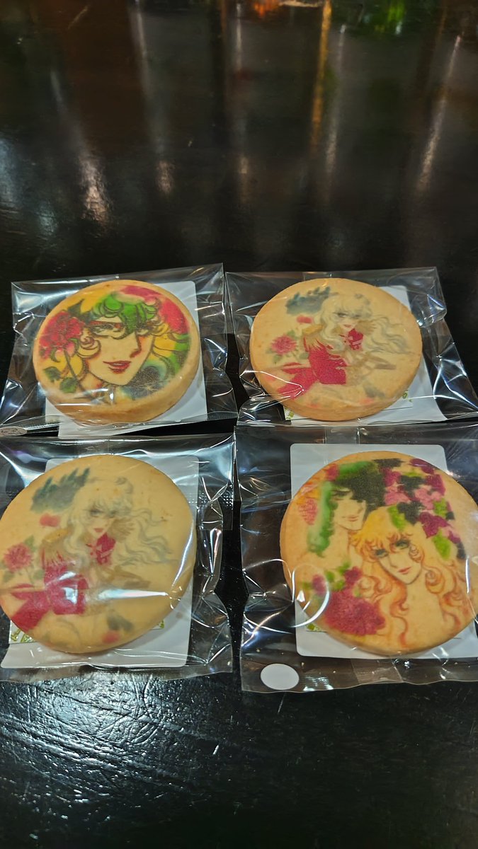 enadesuga's tweet photo. お客様に賄賂貰っちゃった！www
そして賄賂と共に頂いたお貴族！ https://t.co/tvVKFWY8N6