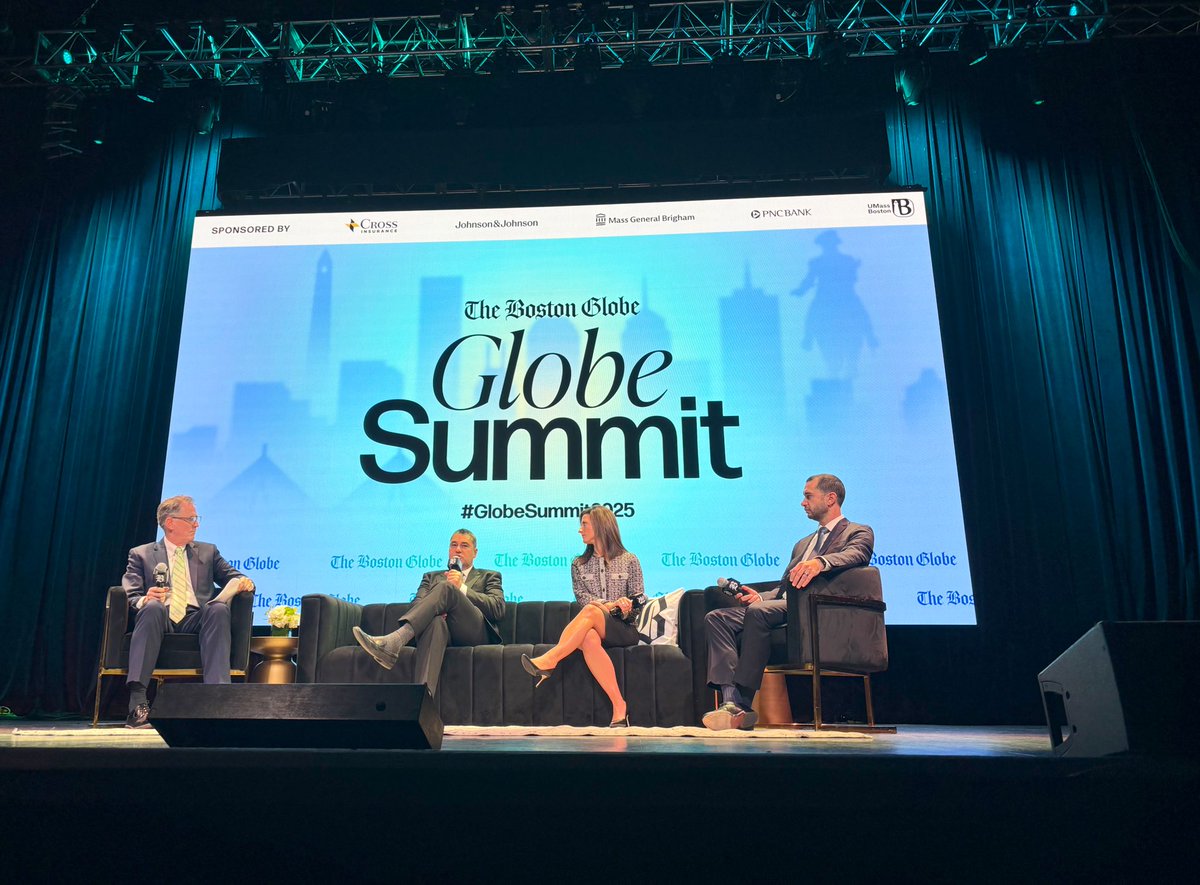 At #GlobeSummit2025, <a href="/MassGenBrigham/">Mass General Brigham</a> Cancer Institute President Dr. Dave Ryan moderates an expert panel of surgical oncologists including MGBCI surgeon in chief <a href="/motazqadan/">Motaz Qadan, MD, PhD</a>, <a href="/OmarArnaout12/">Omar Arnaout, MD</a> and Dr. Amy Bregar- all discussing the latest innovations in cancer surgery.