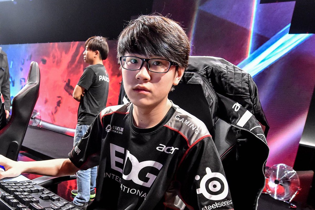 Sheep_Esports's tweet image. [OFFICIAL] 2021 World Champion Meiko 🇨🇳 announces he will take a competitive break via his stream:

&quot;I’m not young anymore — I’m already an old guy. You have to let people rest for a while so they can compete properly.”

The veteran support started his pro career on EDG in 2015.