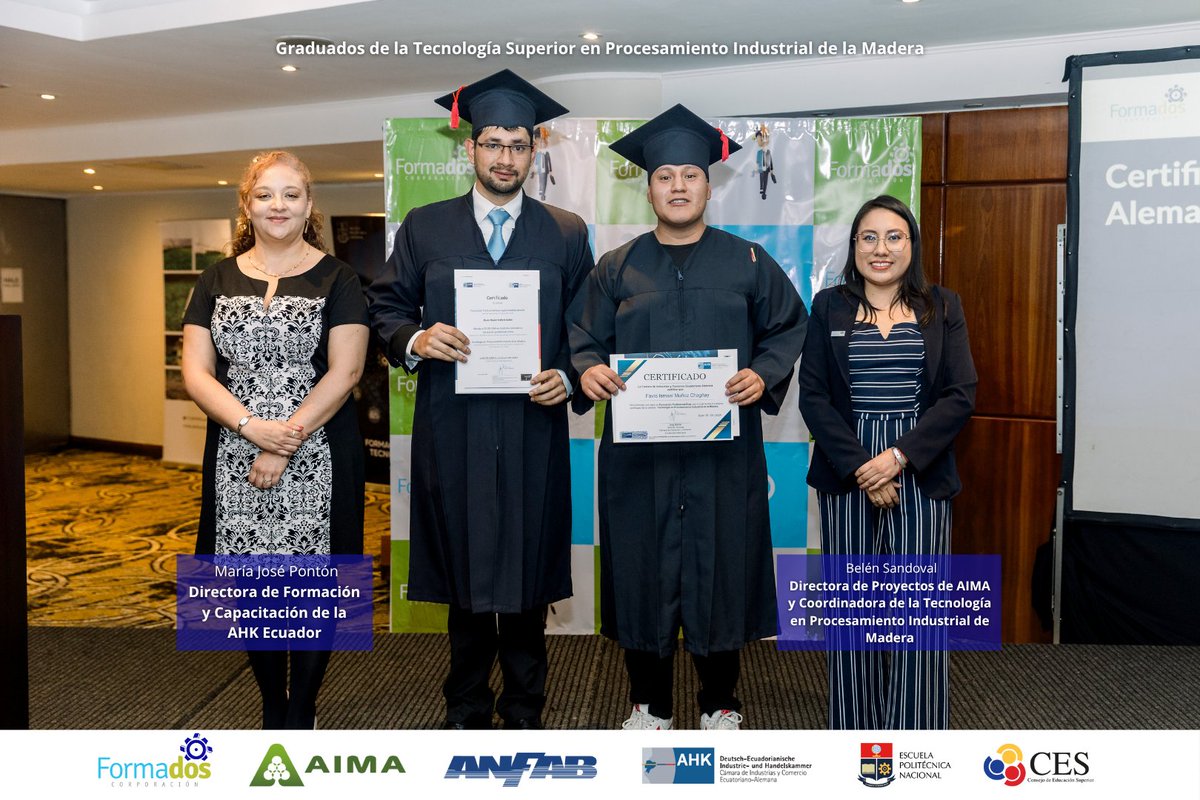 AIMAEcuador's tweet image. 🎓✨ En el Evento de Formación Dual para los sectores de Alimentos y Madera se entregaron los Certificados Alemanes a graduados de la EPN.

Un logro que fortalece la educación técnica y el talento para una #IndustriaForestalSostenible 🌱

#FormaciónDual