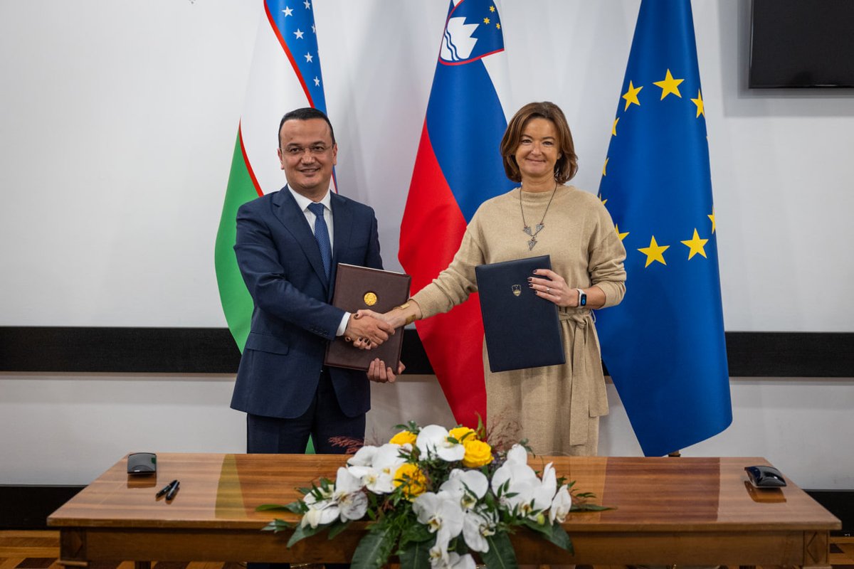 On 18 November in Ljubljana, Head of the Ministry of Investment, Industry and Trade of Uzbekistan (MIIT) Laziz Kudratov took part in the meeting of the Uzbekistan-Slovenia Intergovernmental Commission on Economic Cooperation. 

🔗shorturl.at/5hCg6