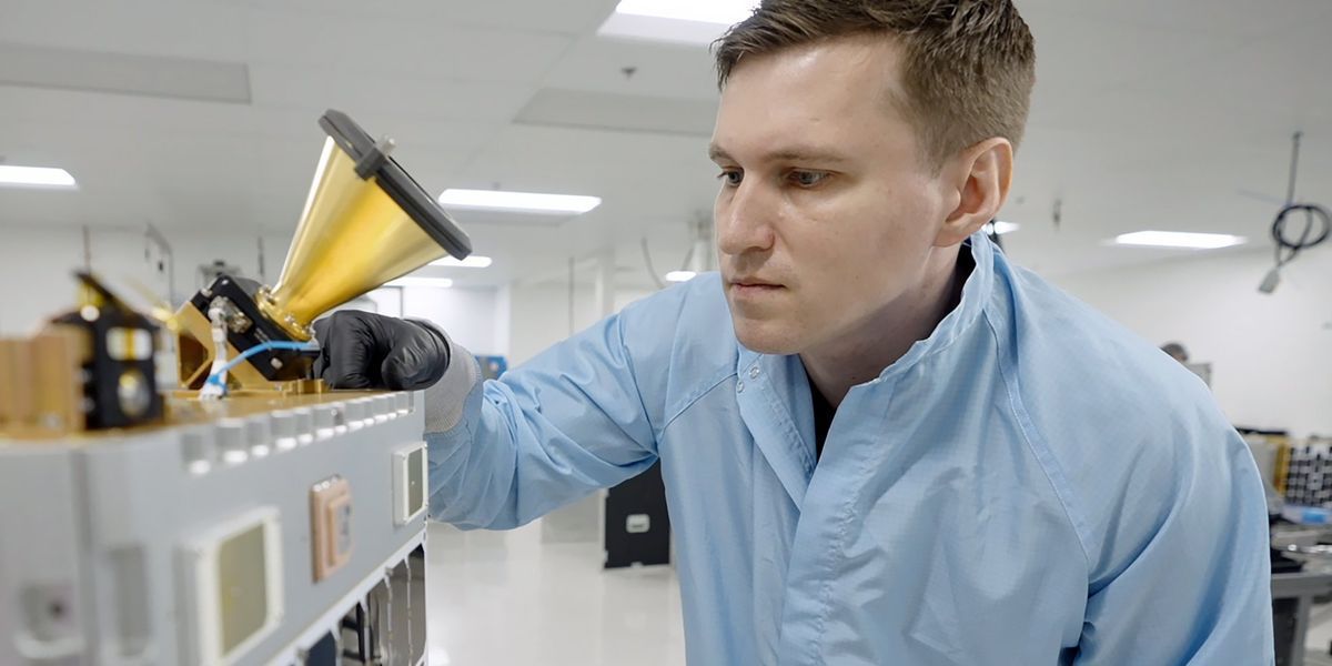 IEEESpectrum's tweet image. #DataCenters take up vast amounts of land and cooling power on Earth. What if we sent them to space instead, which is vast and cold? That’s what @nvidia is testing out by sending an H100 #GPU into orbit. buff.ly/KGzzgNI