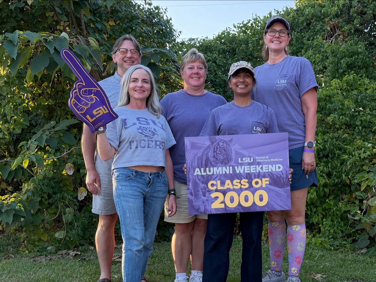 LSUVetMed's tweet image. LSU Vet Med alumni from Louisiana, Arkansas, and nationwide gathered on our campus November 14-16 to celebrate our annual LSU Vet Med Alumni Weekend events, including our football tailgate party! Check out the photo album in the comments!  flickr.com/photos/1613899…