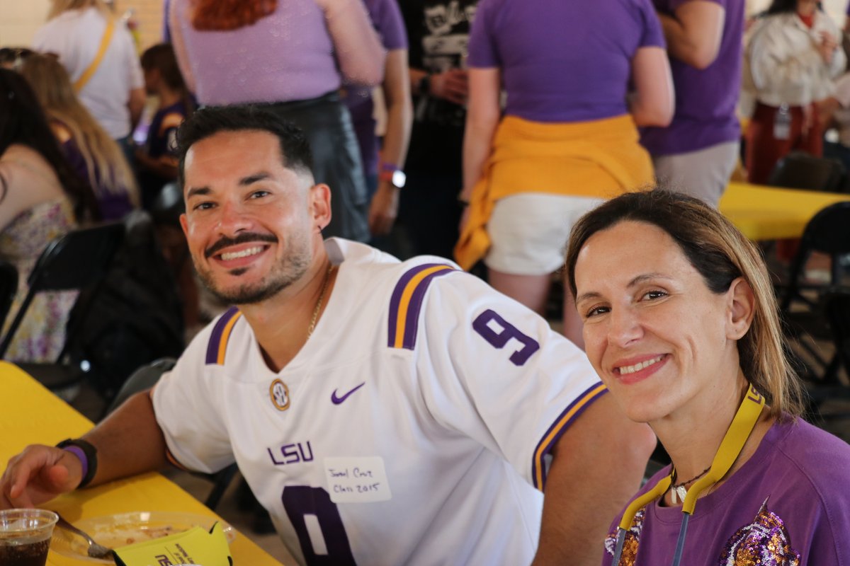 LSUVetMed's tweet image. LSU Vet Med alumni from Louisiana, Arkansas, and nationwide gathered on our campus November 14-16 to celebrate our annual LSU Vet Med Alumni Weekend events, including our football tailgate party! Check out the photo album in the comments!  flickr.com/photos/1613899…