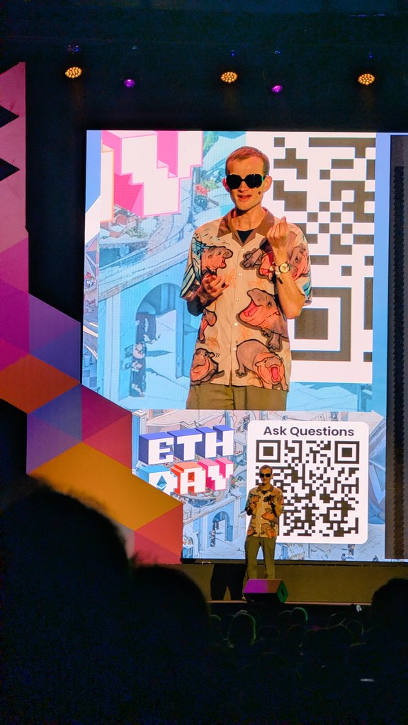 lucianoaraus's tweet image. First Day at @EFDevcon 🇦🇷
.
#DevCon #Web3 #Ethereum