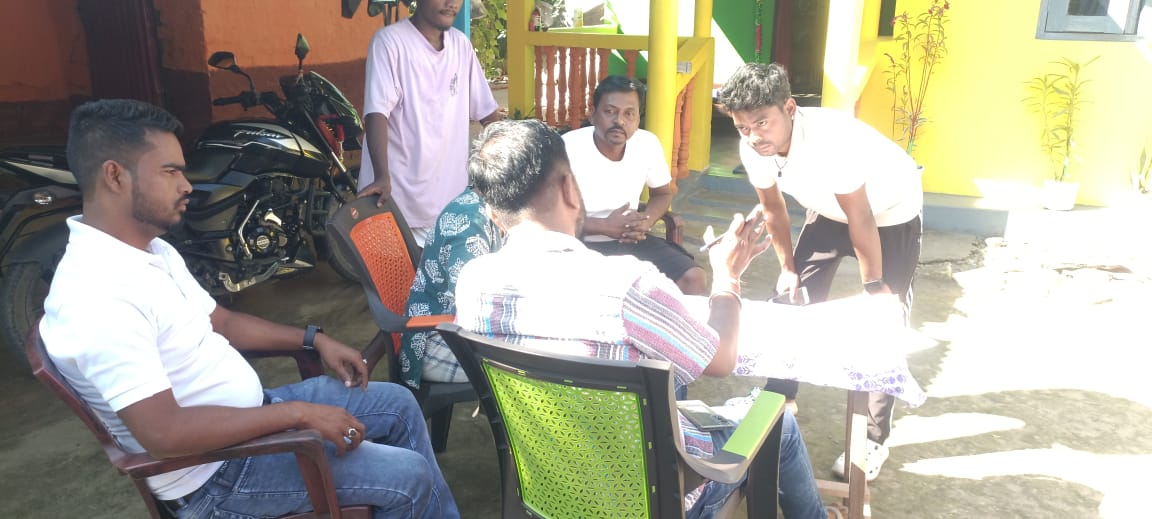 AITCakashH's tweet image. Kalchini Block TMYC की युवा टीम लगातार फील्ड में रहकर लोगों को SIR Form Fill-Up में मदद कर रही है।
जनता की सुविधा और पारदर्शिता—यही हमारा संकल्प।
@MamataOfficial
@abhishekaitc @Prakashchik
#KalchiniBlock #TMYC #SIRFormFillUp #YouthForPeople #PublicService