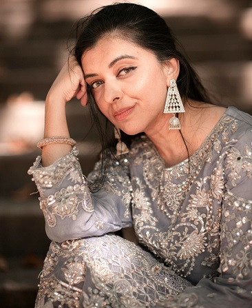 TwoClassyChics's tweet image. Tips for Adding Sparkle and Elegance to Your Creative Work - The Classy Chics twoclassychics.com/2025/11/tips-f… #AD