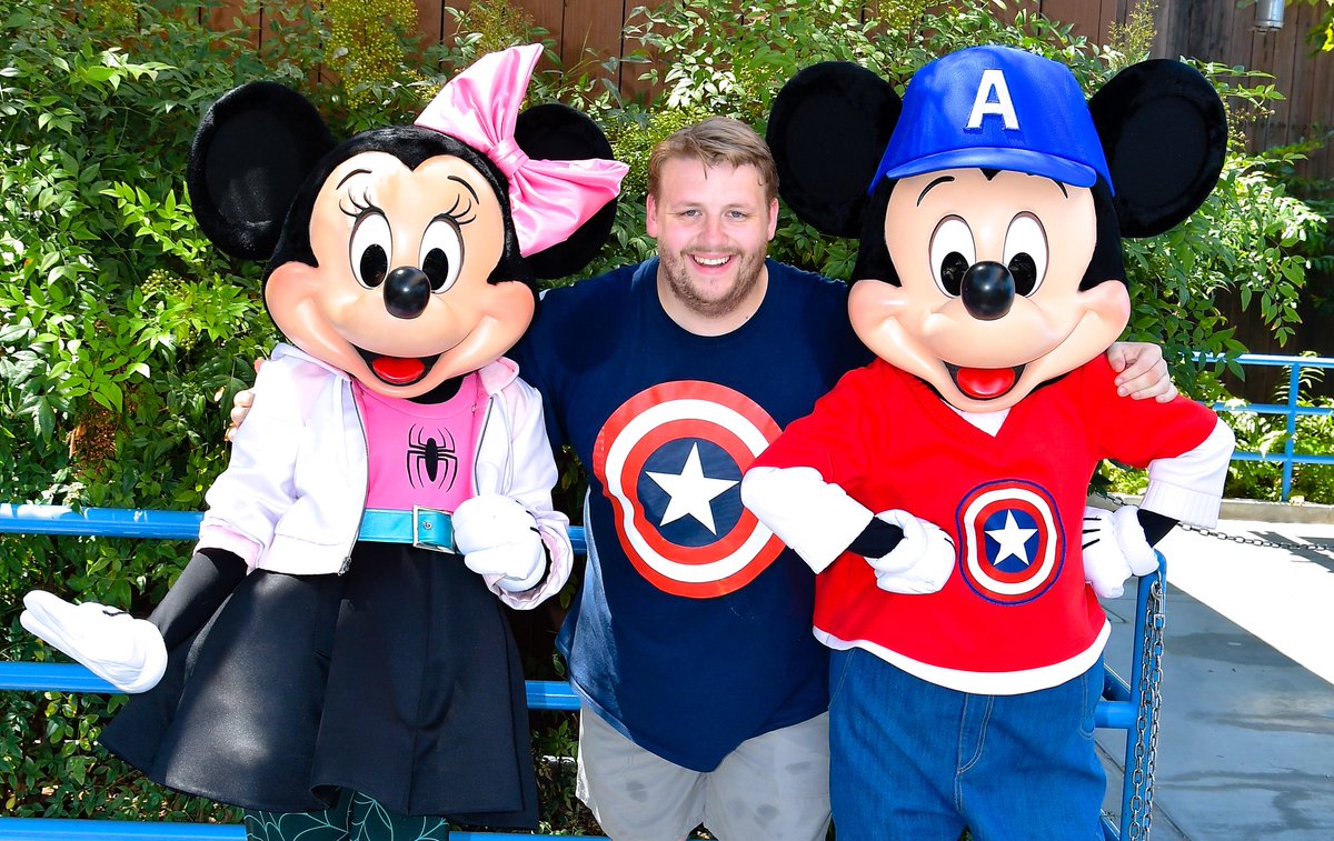 thedlpgeek's tweet image. Happy Birthday to the original power couple. The unmistakable Mickey and Minnie Mouse! ✨