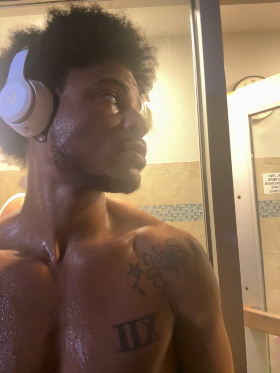 Cedsosmooth's tweet image. 🦍