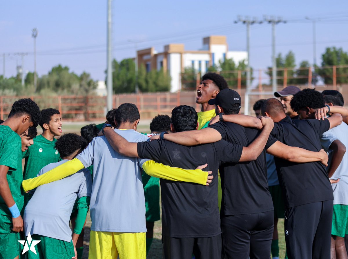 تغطية مصورة من انتصار الأبطال 🥇💚📸.  

#النجمة_التقدم    
#نجمة_16