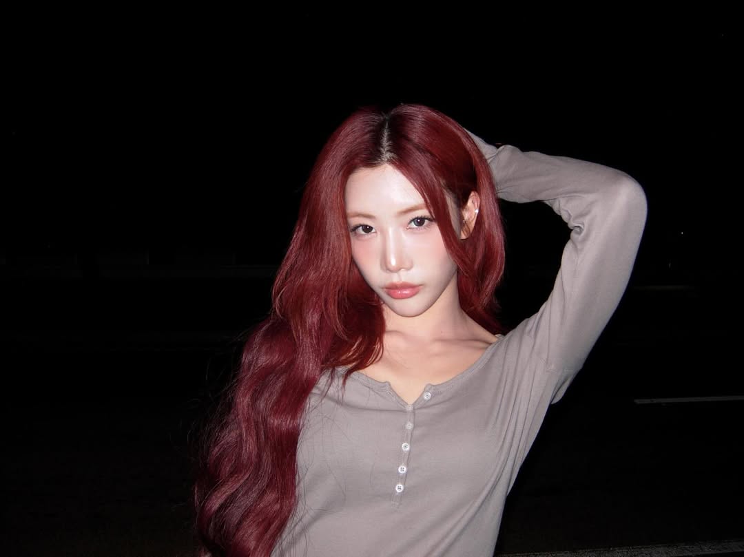 orrery_nim's tweet image. Kim Lip Instagram post
🏃🏃‍♀️🏃‍♂️💨