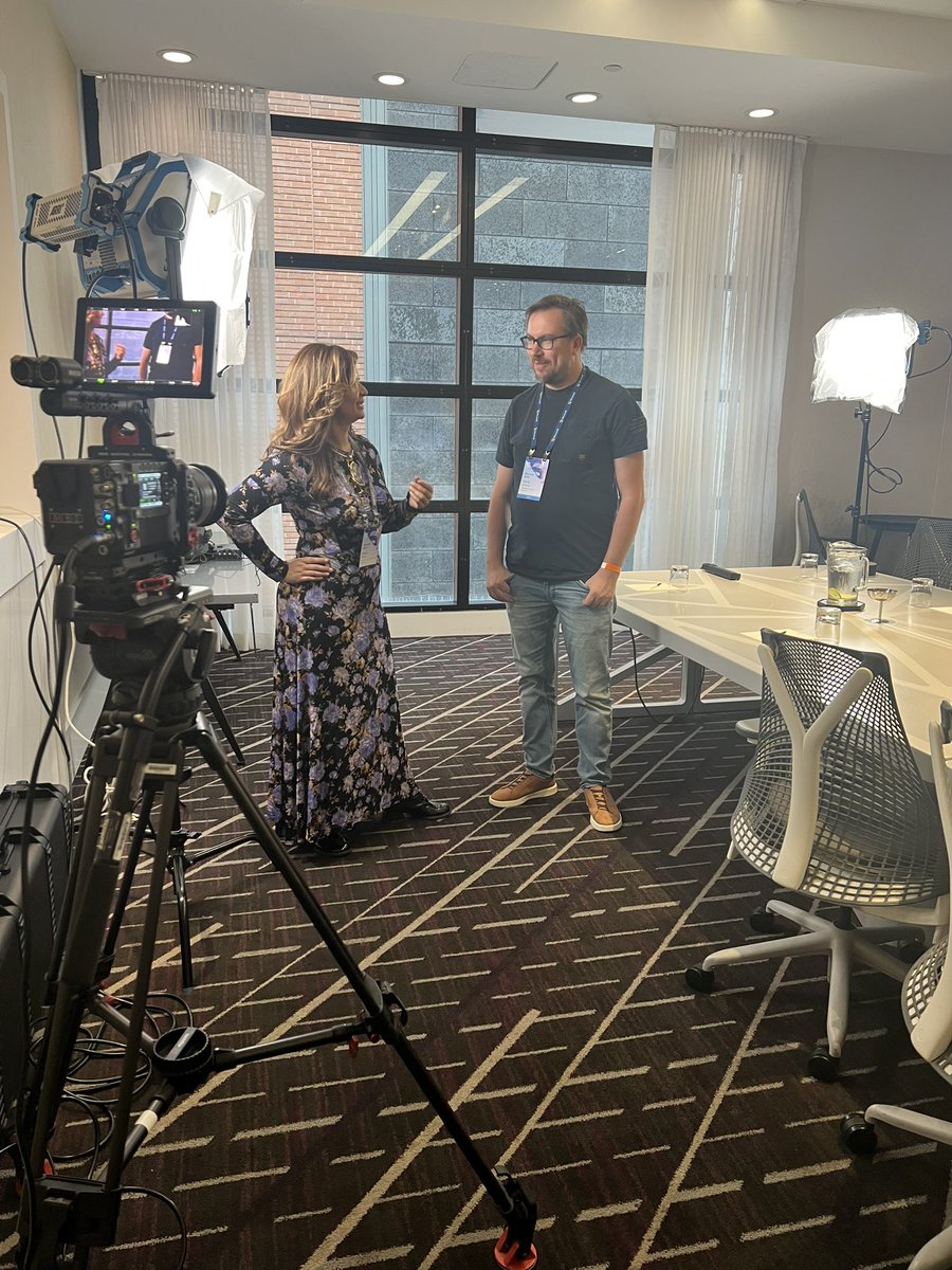 donasarkar's tweet image. Okay happy #MSIgnite Day 1 to those who celebrate! 

Today, prepare yourselves for 3 things: 

🚌 Go to the keynote at Chase Center and remember they’re pretty picky about security 

👀 @hboelman and I have a session on Build Your First Agent step-by-step in Microsoft Foundry at…