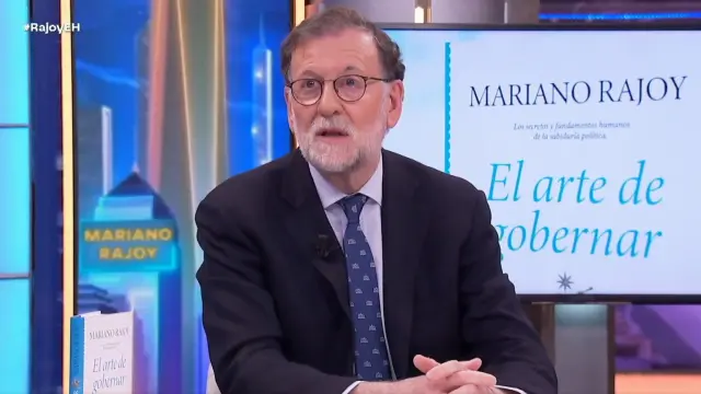 RubenHood15M's tweet image. Rajoy ha escrito un libro, se llama "El arte de gobernar":

-Más de 6 millones de parados
-57,2 % de paro juvenil
-El SMI llegó a 641,40€
-Más de 500 desahucios al día
-PP condenado en firme por corrupto
-Miembros de su gobierno en la cárcel
-M. Rajoy

El arte de gobernar mal*.