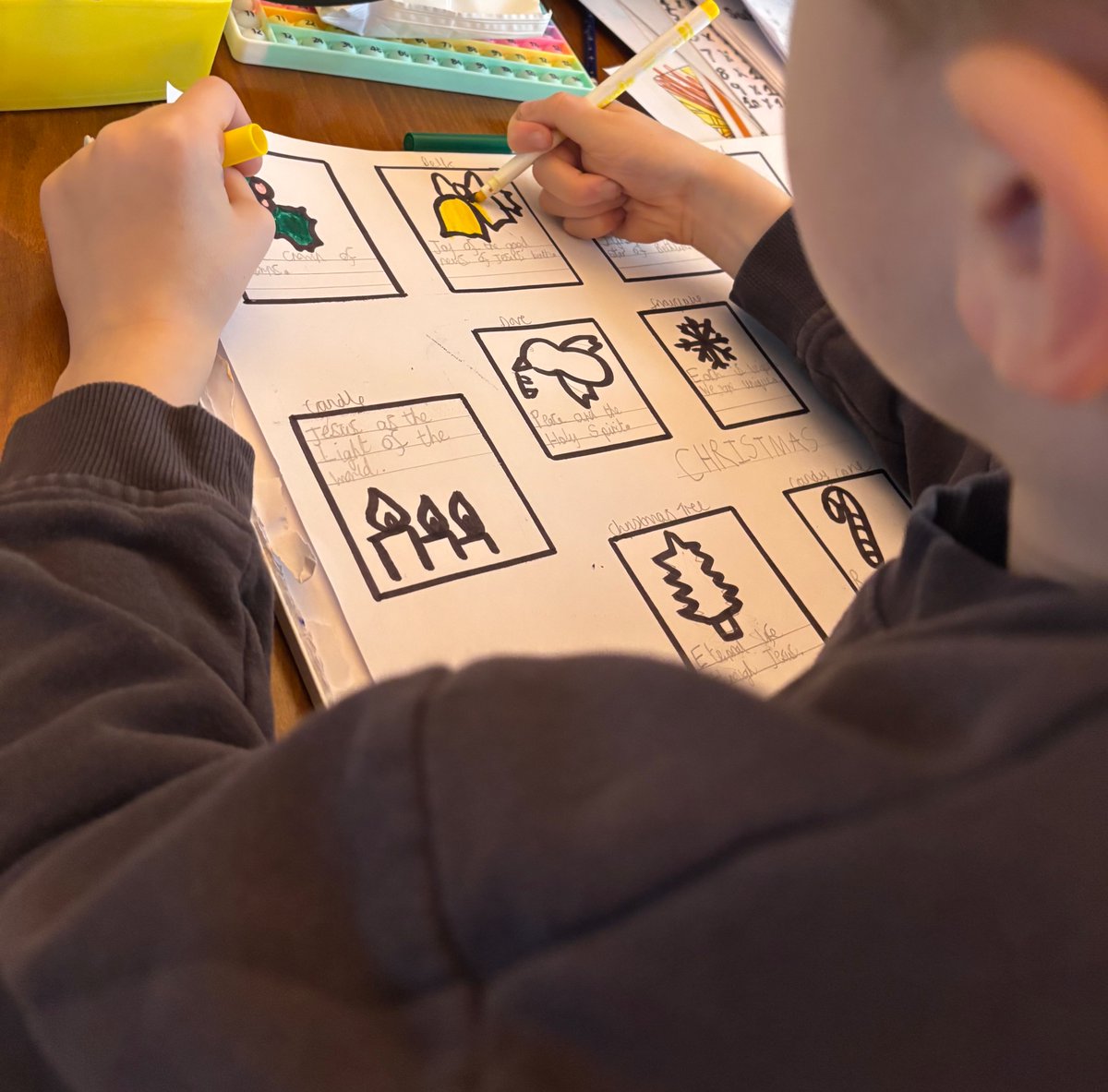 wecjamie's tweet image. @ourladyoflourd1 R in Y2 completed Task 5 by choosing Christmas as his favourite Liturgical Season🎄He sketched and coloured the symbols linked to it, explaining what each one means. #OLOLRE #CatholicLife #OLOLHomeworkChallenges