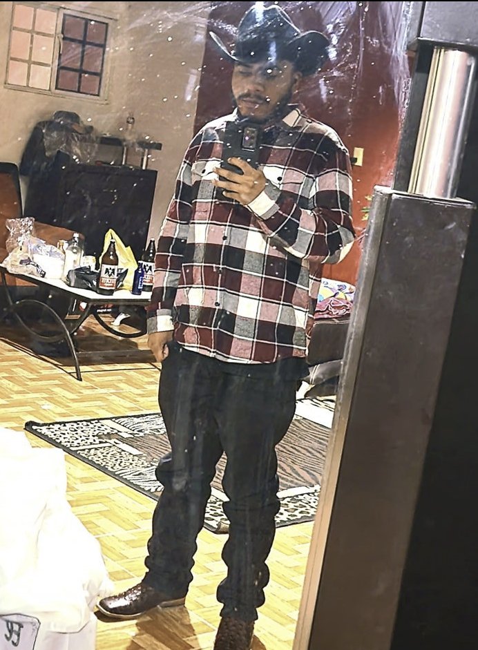 jimmy_rustlin's tweet image. Finally, I&apos;ve unmasked the leader of the La_Clika gang, 3rd-in-command to the Chicago Rammers. Meet Brayan Ramirez, who is already driving on a suspended license, has also declared war on ICE and wants to FAFO. Also pictured is his co-lead of that gang.