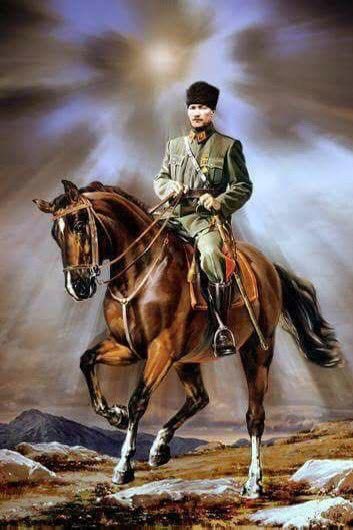 ''BU TABLOYU KİMSEYE GÖSTERMEYİN !''

Yıllar sonra bir ressam, Mustafa Kemal'e Sakarya Savaşı’nı gösteren bir tablo hediye etti. Kendisi, ön planda yağız bir savaş hayvanına binmiş olarak görünüyordu. Ressam, tebrik beklerken, birdenbire Mustafa Kemal'in;

-"Bu tabloyu kimseye