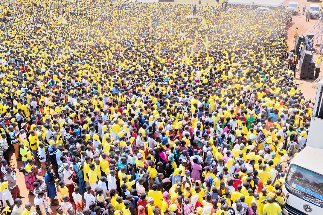 swiftpub's tweet image. The @NRMOnline presidential candidate @KagutaMuseveni welcomed by mammoth crowds in Kaliro District. ##SwiftUpdates