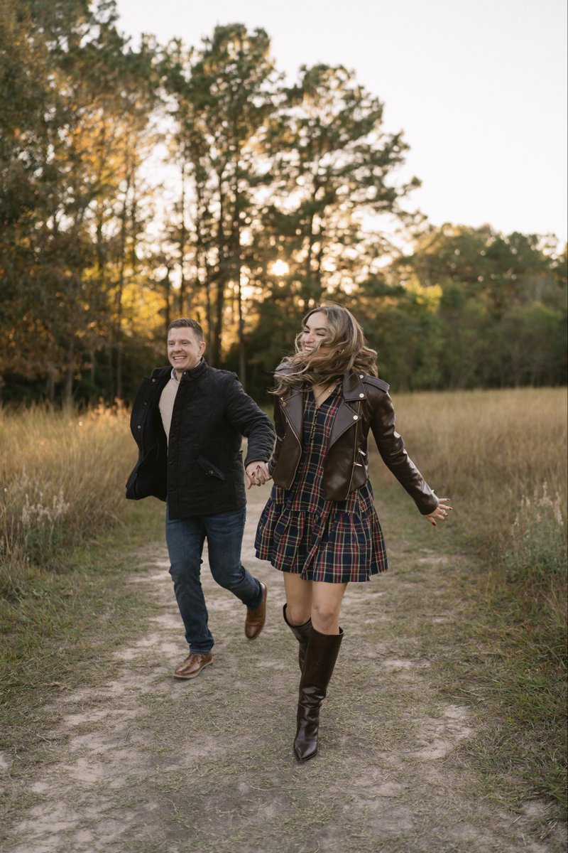 LauraSponaugle's tweet photo. Congratulations, Lauren + Nathan! https://t.co/e3qhqXlwFF