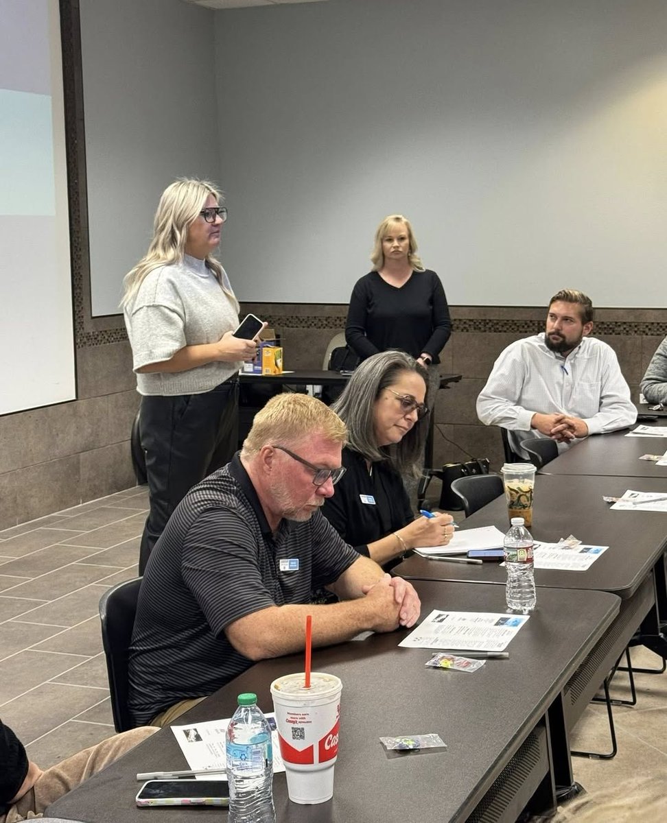 SDST_Power's tweet image. John Riesenberg, MD - Oklahoma, joined Leadership Muskogee Class 32’s final Economic Development Session, gaining fresh perspectives on the community &amp;amp; local industry.

Photos from Muskogee Chamber of Commerce

 #LeadershipMuskogee #CommunityEngagement #StardustPower