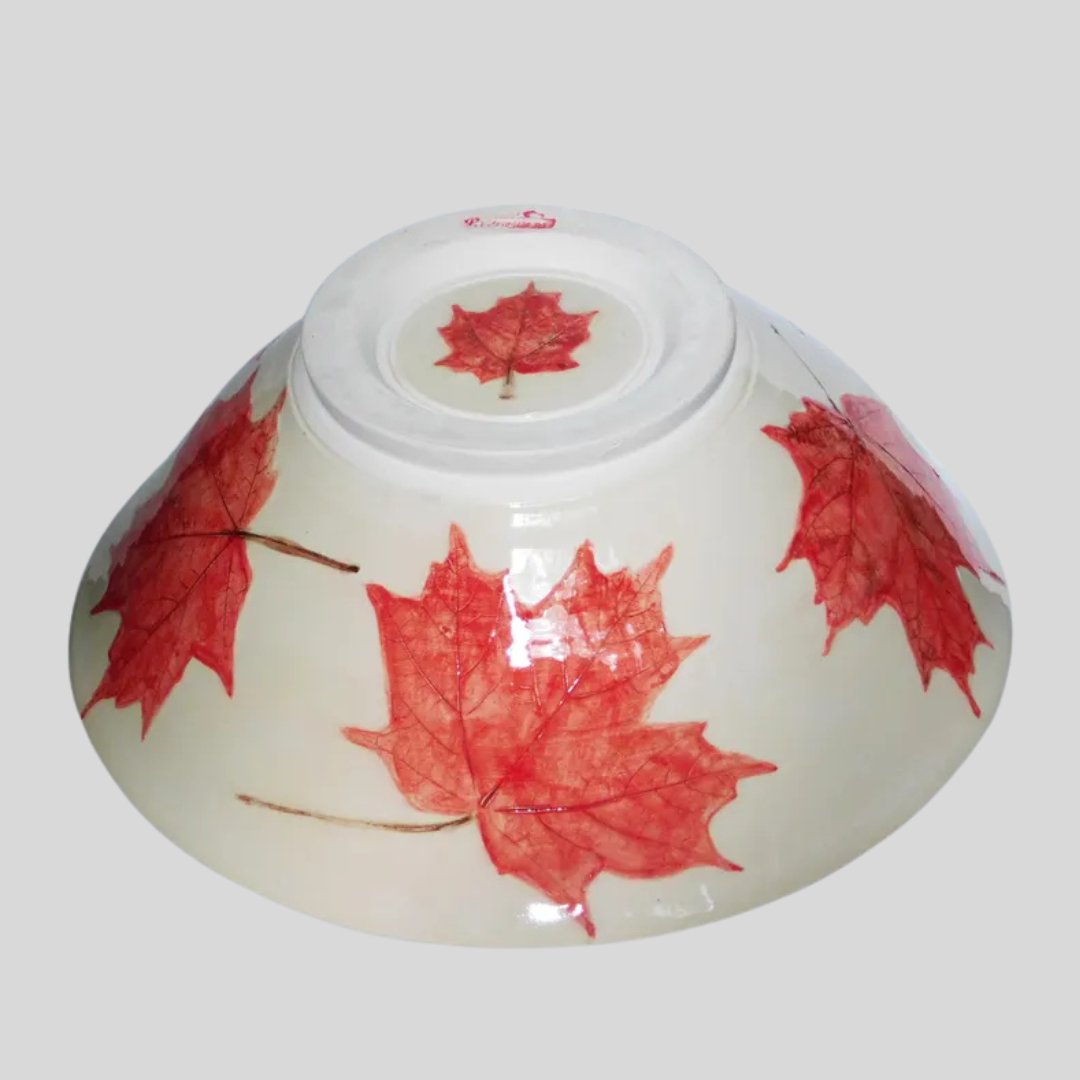 ontario_made's tweet image. These #OntarioMade Maple Leaf Bowls by Riverware Pottery are wheel-thrown &amp;amp; pressed with real leaves for a one-of-a-kind impression. Coloured slips &amp;amp; a lead-free, food-safe glaze make them beautiful &amp;amp; safe in the oven, microwave or dishwasher.

Learn more: loom.ly/yAUISOc