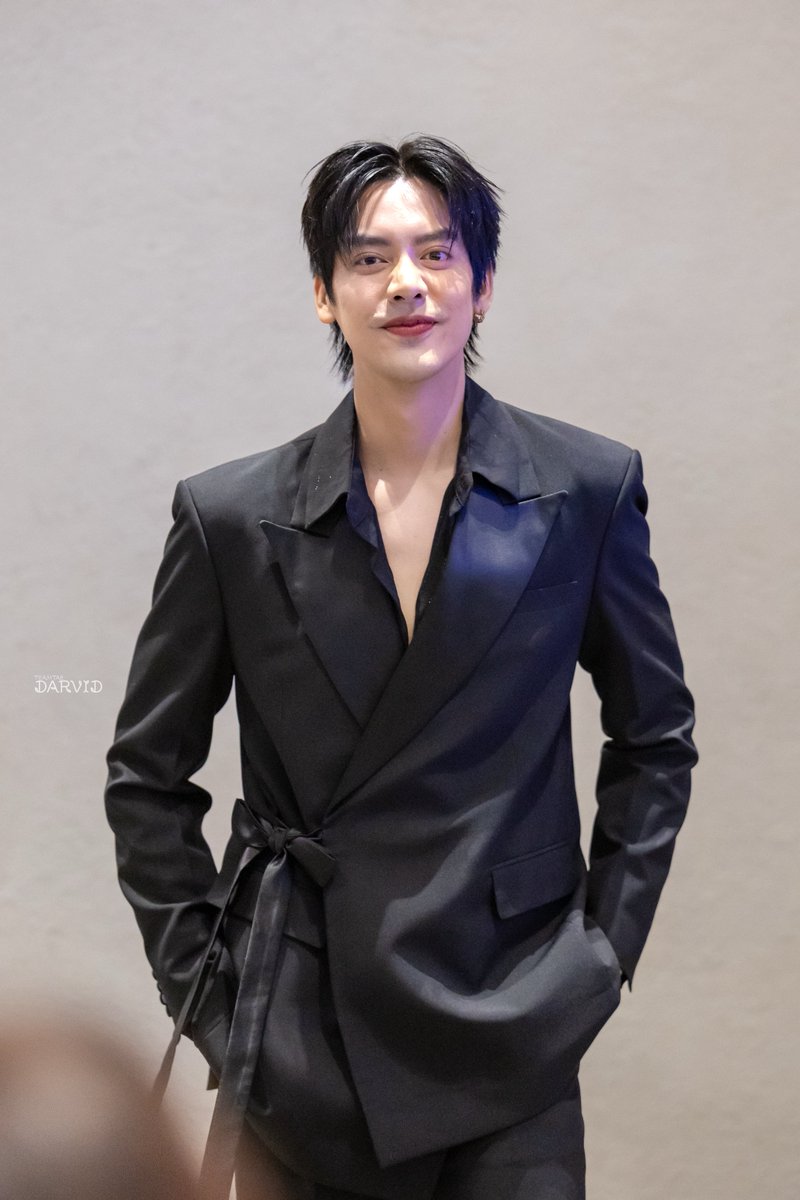 TeamTae_Darvid's tweet photo. ร้อยคนทักบอกพี่ผอมลง 
#TaeDarvid
#teamtae_darvid https://t.co/HSurd3FgkQ