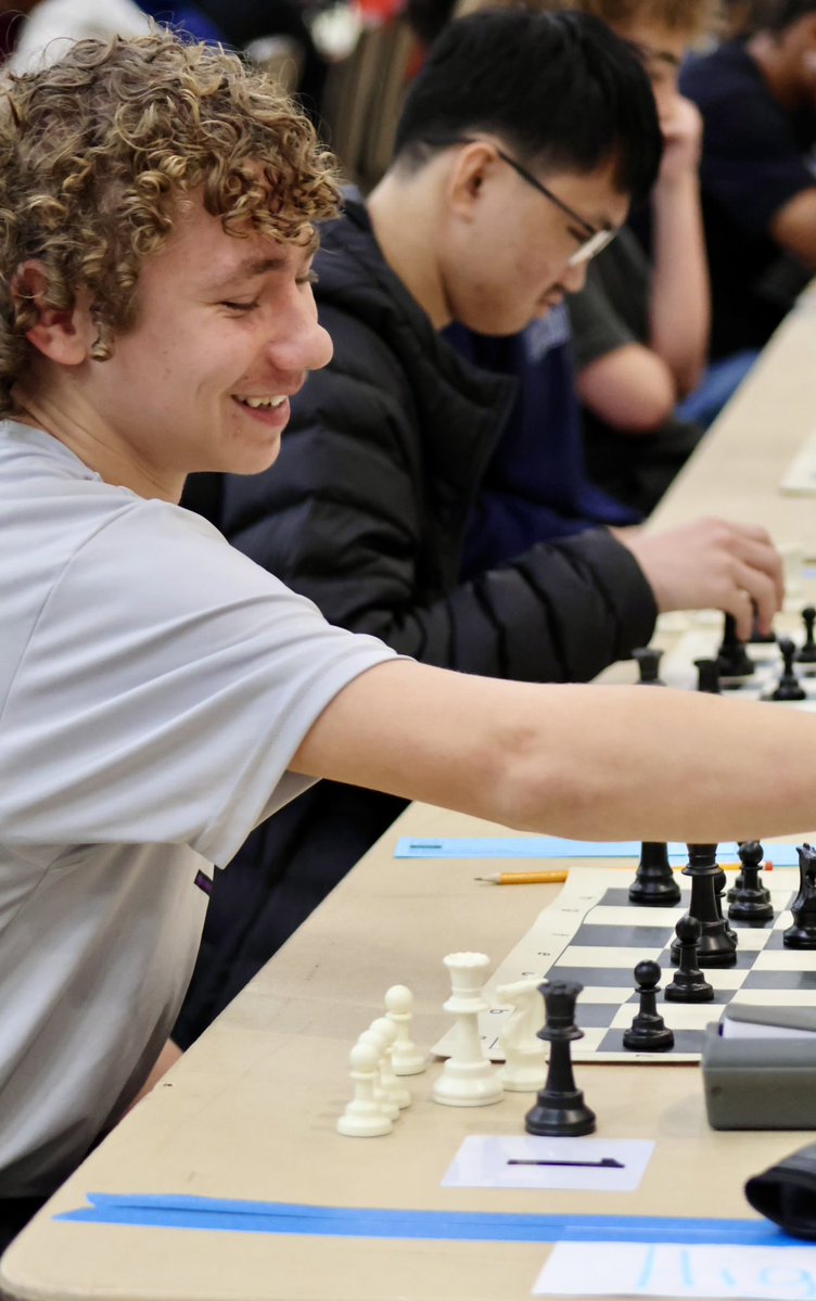 DCSeNews's tweet image. The DeSoto County Schools Chess Tournament is underway, and these students mean business! The focus is immeasurable. #TeamDCS #BeTheStandard
