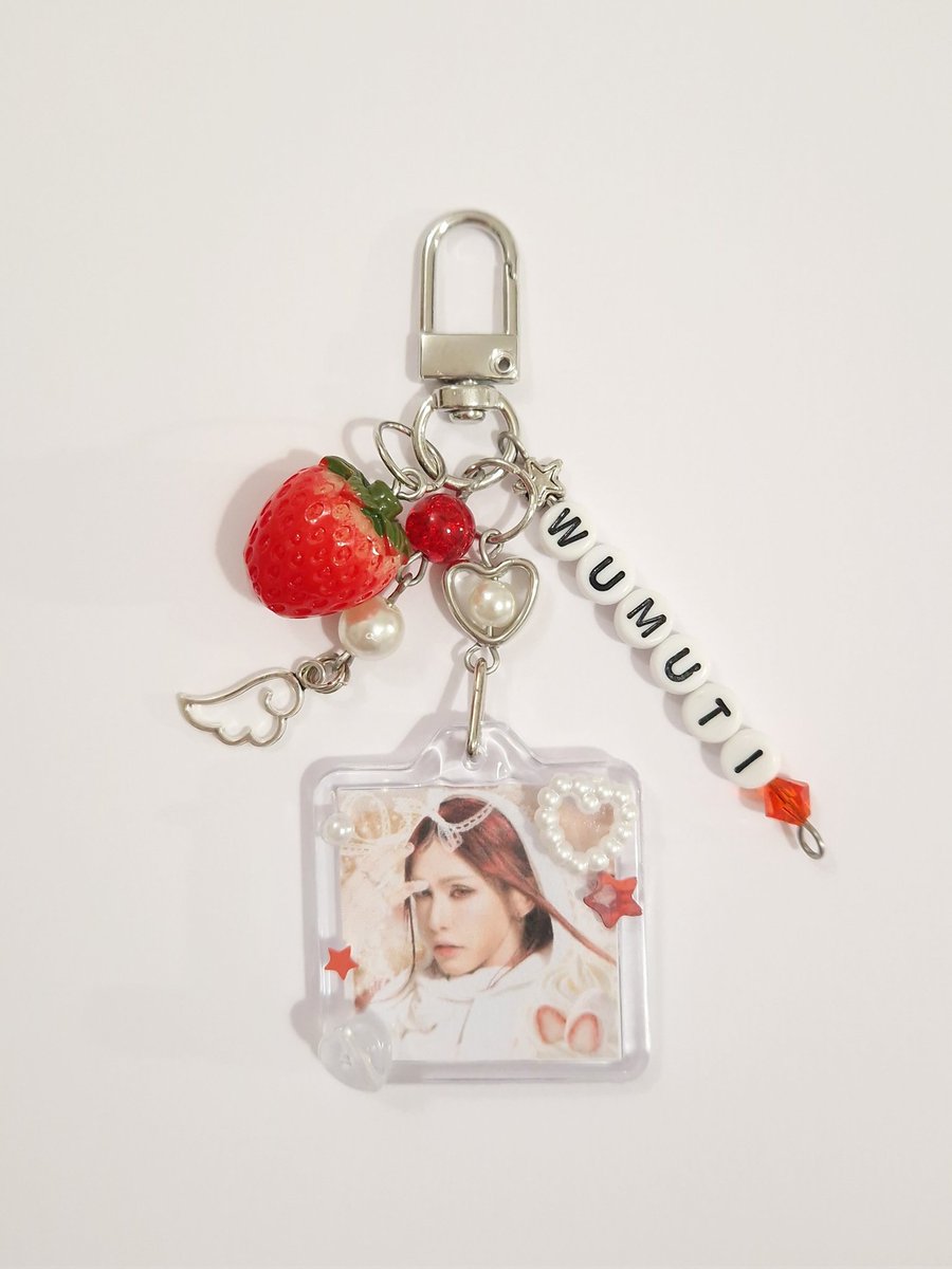 i_am_nOt_h3re's tweet image. XLOV Wumuti &amp;amp; Rui inspired keychains ₊˚ෆ

-&amp;gt;8.00€ on my vinted

link here &amp;lt;3 :
vinted.fr/member/3907834…

insta : @/i.am.n0ts.creati0ns
(other socials in bio 𖹭)
#xlov #keychains #juminocore #kpop #wumuti #rui #hyun #haru