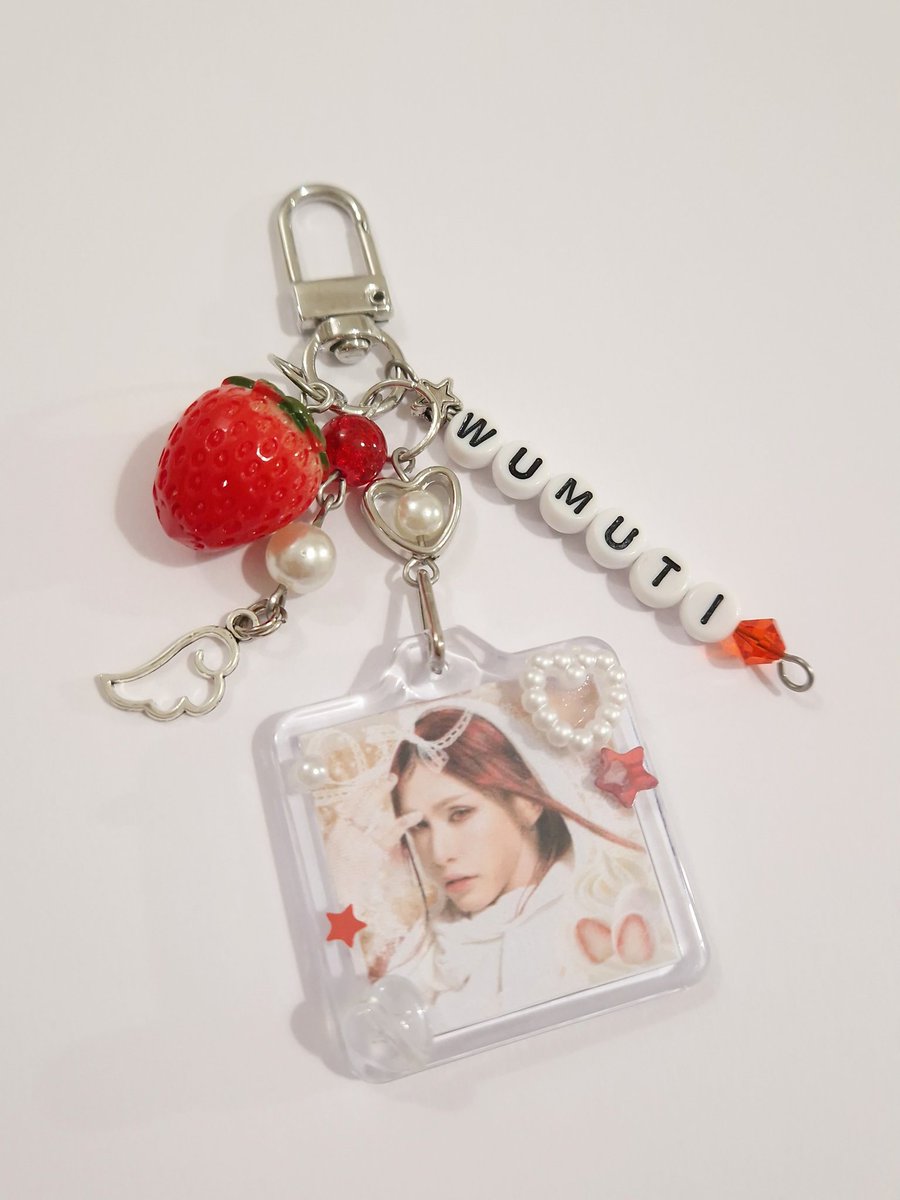 i_am_nOt_h3re's tweet image. XLOV Wumuti &amp;amp; Rui inspired keychains ₊˚ෆ

-&amp;gt;8.00€ on my vinted

link here &amp;lt;3 :
vinted.fr/member/3907834…

insta : @/i.am.n0ts.creati0ns
(other socials in bio 𖹭)
#xlov #keychains #juminocore #kpop #wumuti #rui #hyun #haru