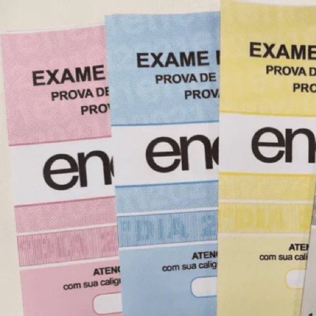 choquei's tweet photo. 🚨ATENÇÃO: Uma live no YouTube realizada dias antes do Enem mostrou questões quase idênticas às que apareceram na prova, incluindo algumas com os mesmos números. A informação começou a repercutir nas redes sociais desde a noite de ontem. https://t.co/Rnpvzhy3G0