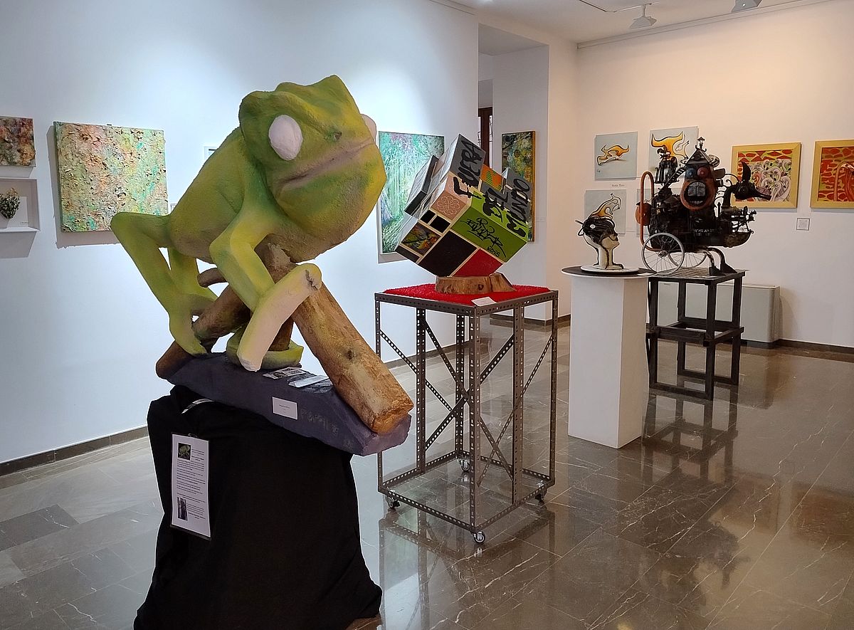 JBHConcepcion's tweet image. Hasta el 29 de este mes se puede ver la muestra de esculturas y pinturas del Movimiento Hyde &quot;el Jardín Ocurrente&quot;, una exposición en memoria de Antonio Troyano @malaga @Malagaconacento @malagadecultura @turismodeMLG @turismodemalaga @culturamalaga #arte